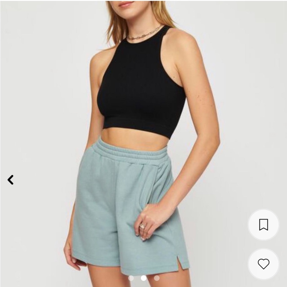Dynamite Crop Top - Picture 2 of 3
